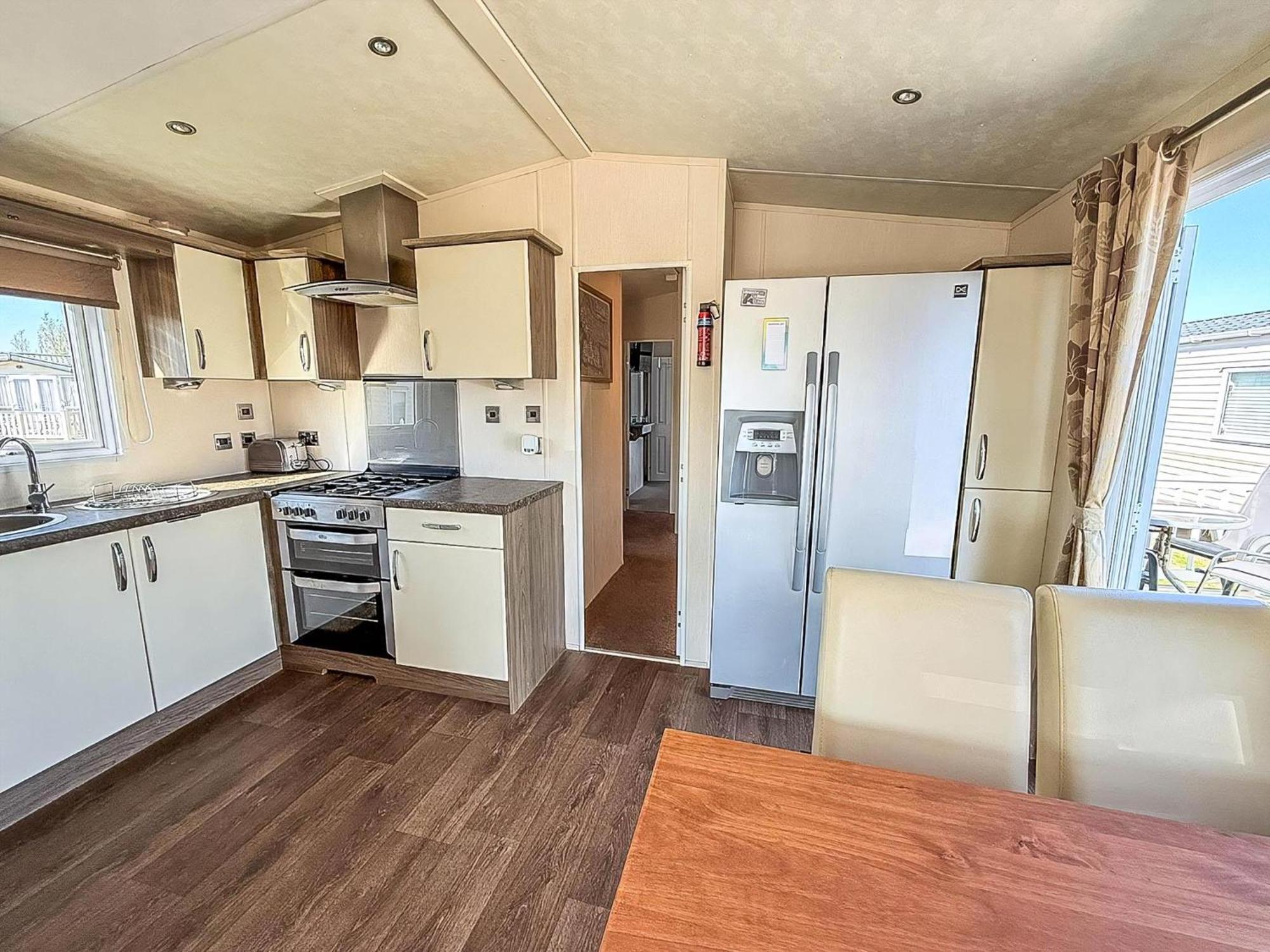 Beautiful Caravan With Decking Wifi At St Osyth Beach Holiday Park Ref 28077Dw Clacton-on-Sea Exteriér fotografie