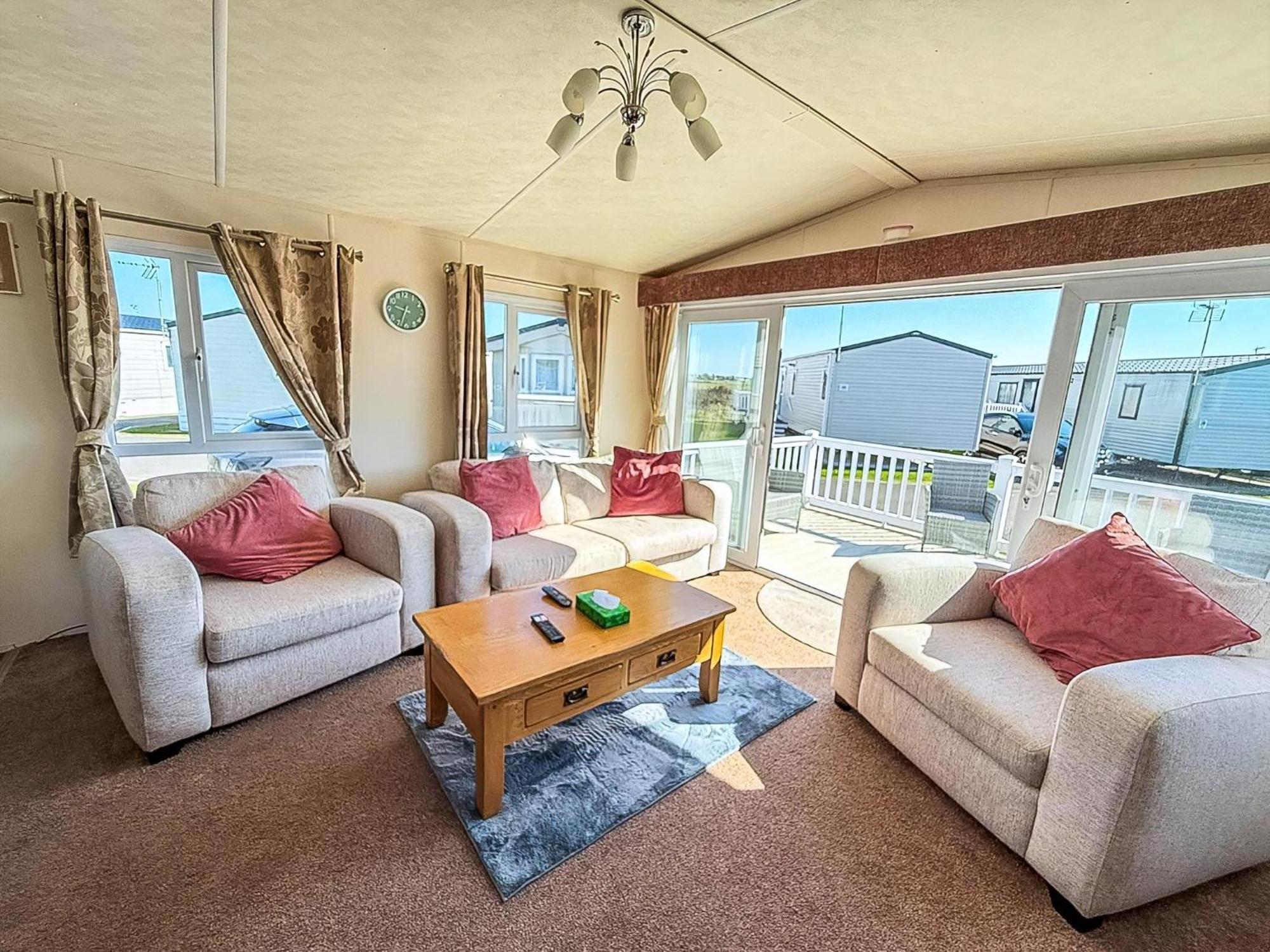 Beautiful Caravan With Decking Wifi At St Osyth Beach Holiday Park Ref 28077Dw Clacton-on-Sea Exteriér fotografie
